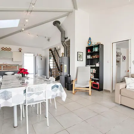 Lavande Villa Yves